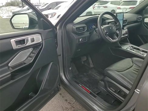 Used 2021 Ford Explorer ST w/ Equipment Group 401A image 12
