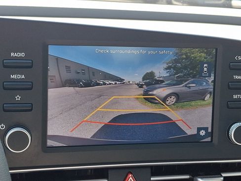 Certified 2023 Hyundai Elantra SEL FWD image 18