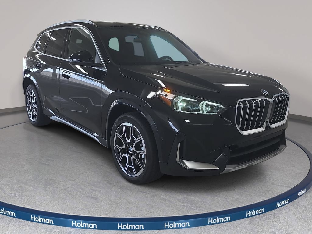 Used 2026 BMW X1 xDrive28i w/ Convenience Package AWD/4WD image 3