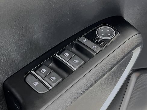 Used 2023 Kia Soul LX w/ Option Group 015 image 17