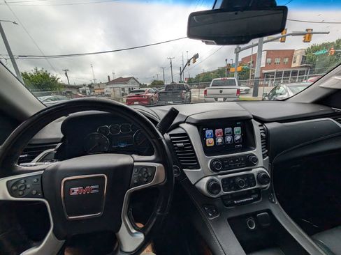 Used 2017 GMC Yukon SLT w/ Open Road Package RWD image 22