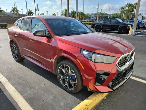 Used 2025 BMW X2 M35i AWD/4WD image 2