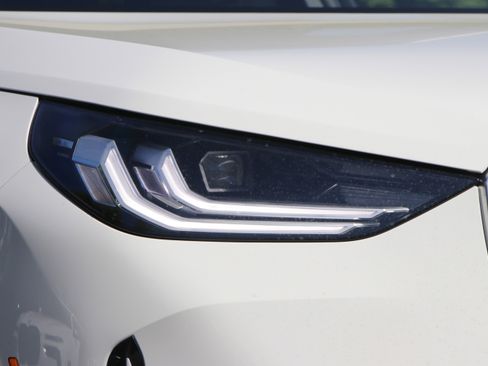 Certified 2025 BMW X3 xDrive30i w/ Premium Package image 5