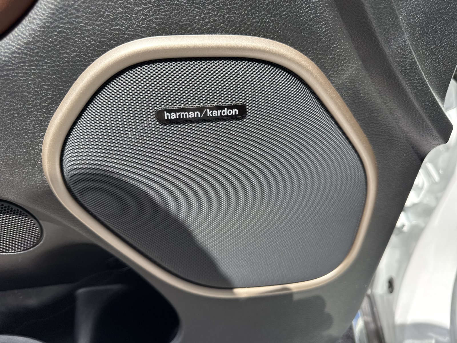 Used 2015 Jeep Grand Cherokee Summit AWD/4WD image 17