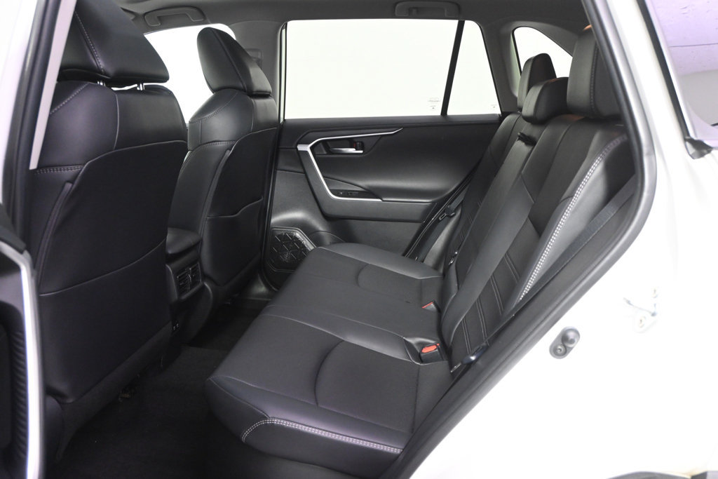 Used 2021 Toyota RAV4 Limited AWD/4WD image 21