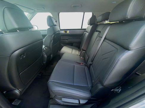 New 2026 Hyundai Santa Fe SEL w/ Tow & Go Package FWD image 17