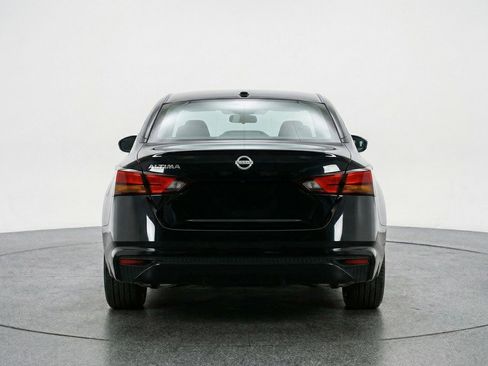 Used 2025 Nissan Altima 2.5 SV image 7