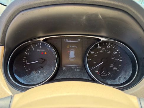 Used 2015 Nissan Rogue SV FWD image 12