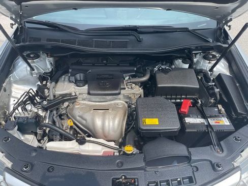 Used 2012 Toyota Camry SE FWD image 17