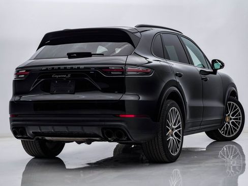 Certified 2023 Porsche Cayenne S Platinum image 11