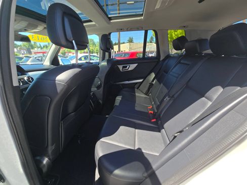 Used 2013 Mercedes-Benz GLK 350 4MATIC image 16