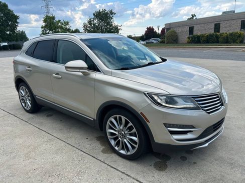 Used 2017 Lincoln MKC Reserve FWD image 5