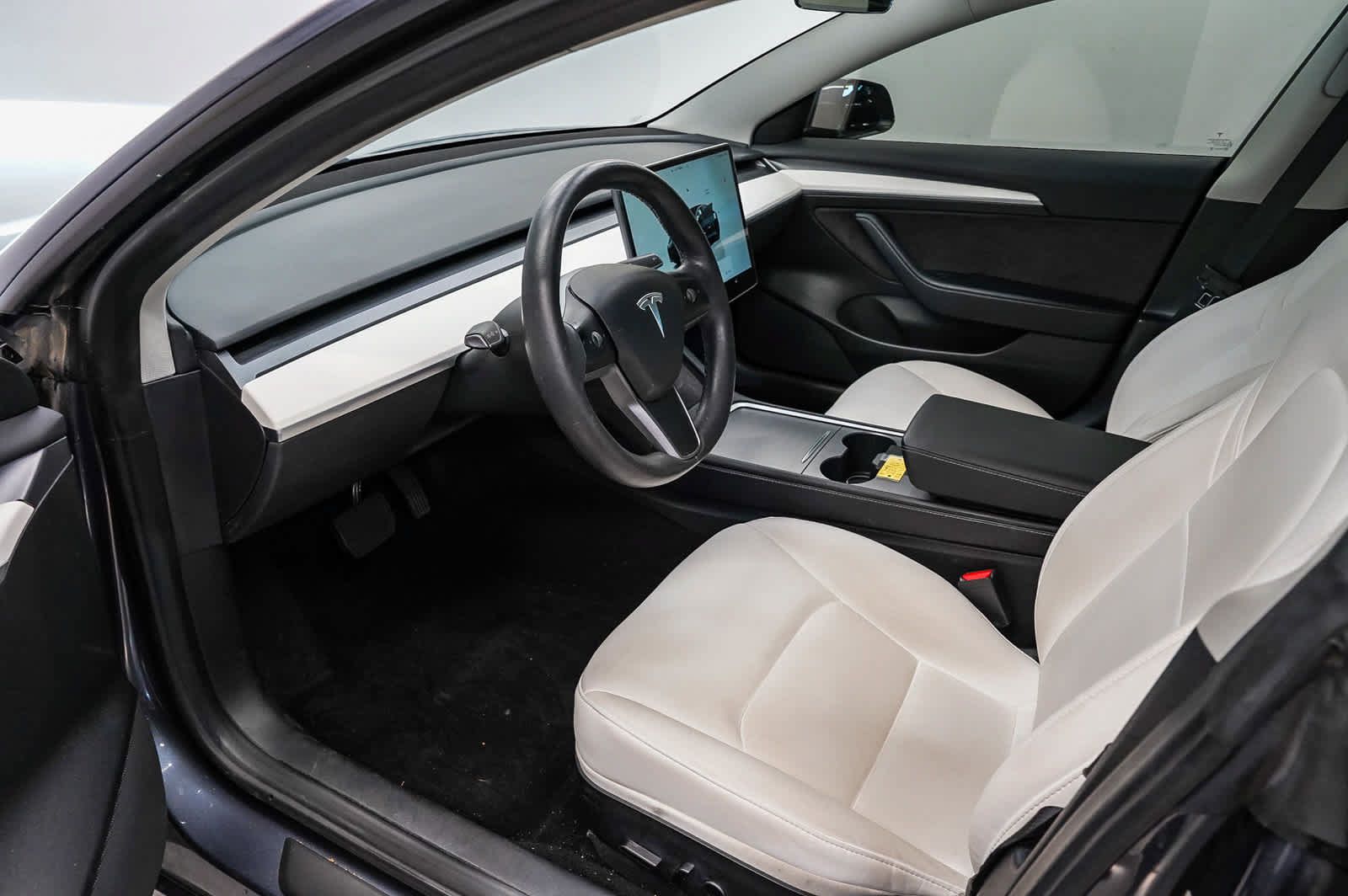 Used 2022 Tesla Model 3 RWD image 17