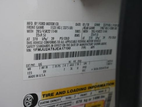 Used 2018 Ford Expedition Limited w/ Equipment Group 302A AWD/4WD image 32