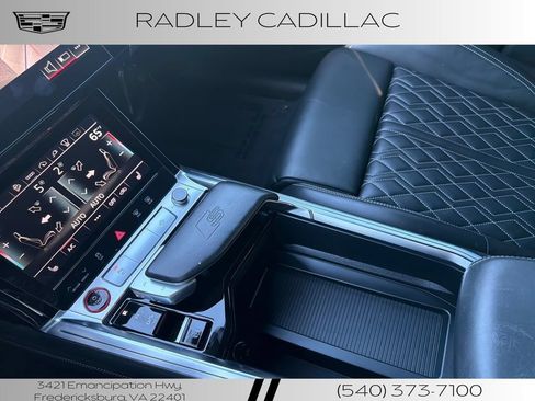 Used 2022 Audi e-tron S Prestige w/ Prestige Package AWD/4WD image 10