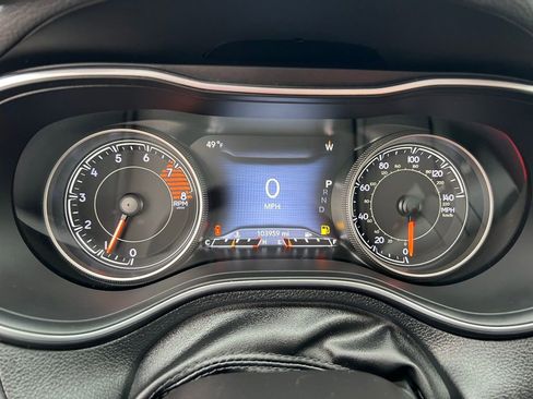 Used 2019 Jeep Cherokee Limited image 41