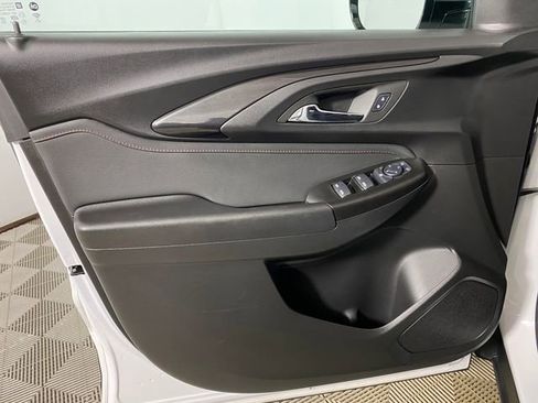 Certified 2023 Chevrolet TrailBlazer RS w/ Convenience Package image 12