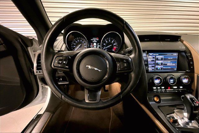 Used 2014 Jaguar F-TYPE S RWD image 4