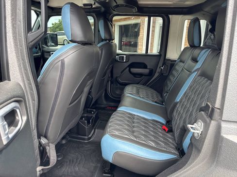 Used 2021 Jeep Wrangler Unlimited Sport AWD/4WD image 19