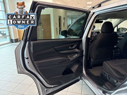 Used 2025 Subaru Ascent Premium AWD/4WD image 12