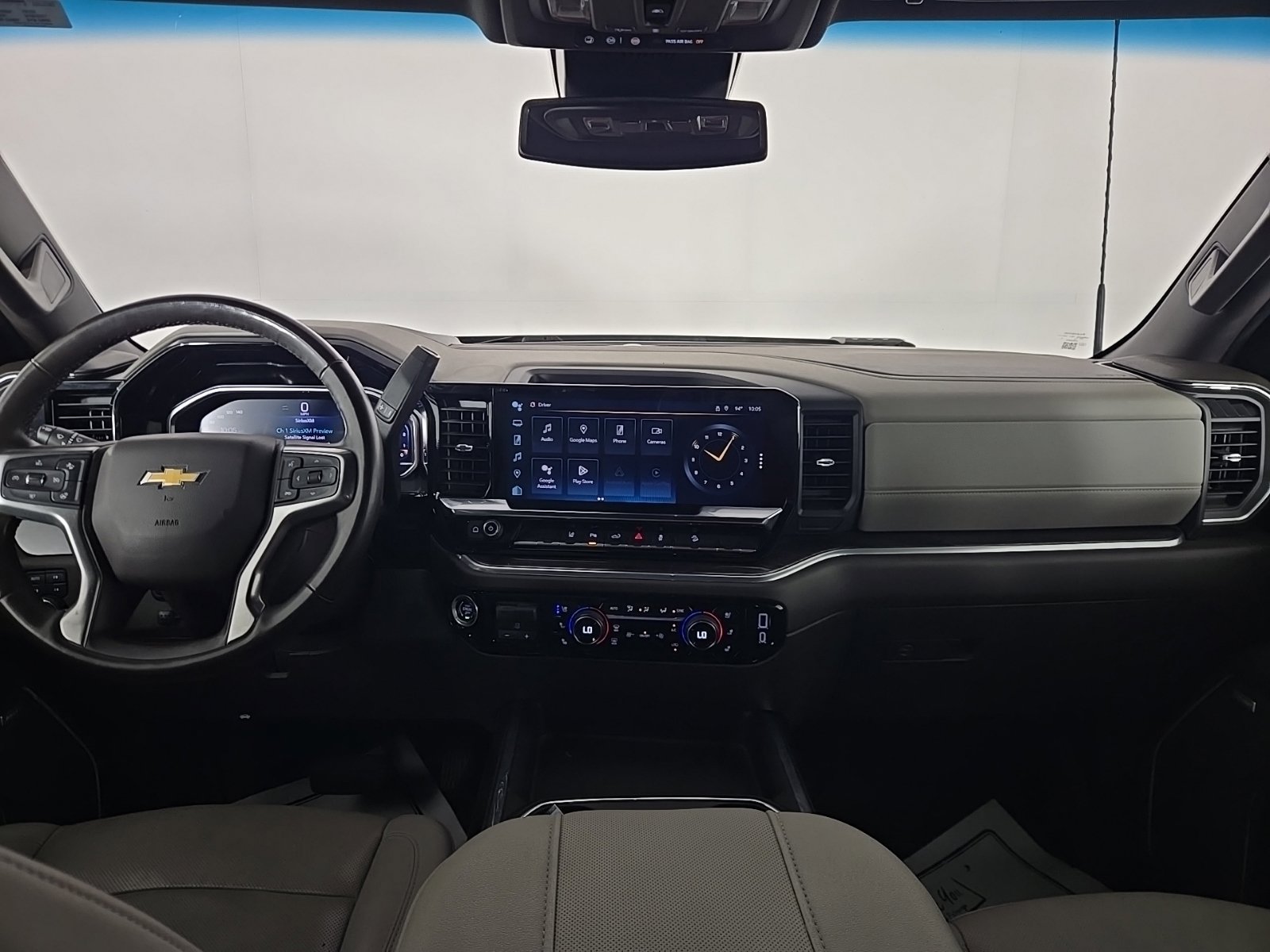 Used 2024 Chevrolet Silverado 2500 LTZ w/ LTZ Plus Package AWD/4WD image 9