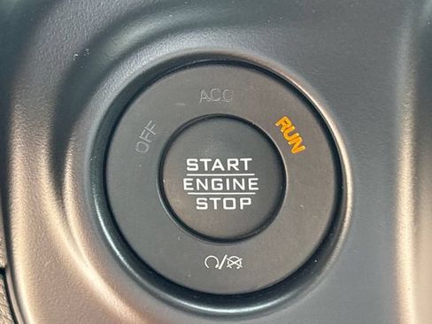 Used 2023 Jeep Wrangler Unlimited w/ Cold Weather Group AWD/4WD image 34