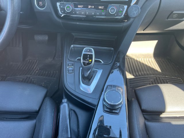 Used 2018 BMW 330i xDrive Sedan w/ Premium Package AWD/4WD image 11