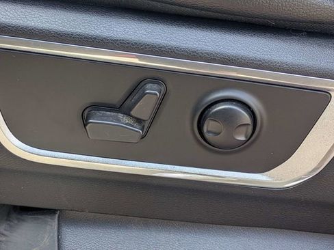 Used 2022 RAM 1500 Laramie image 19