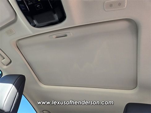 Certified 2025 Lexus NX 250 FWD image 12