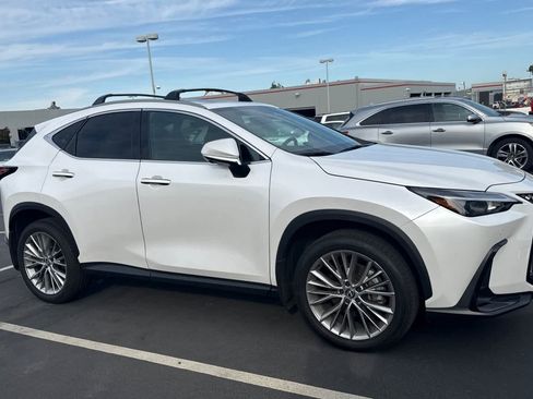 Used 2025 Lexus NX 350 AWD w/ Accessory Package (A2) image 3