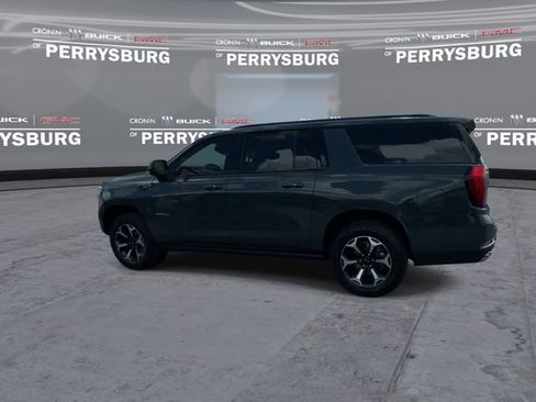 Used 2026 GMC Yukon XL AT4 w/ AT4 Premium Plus Package AWD/4WD image 6