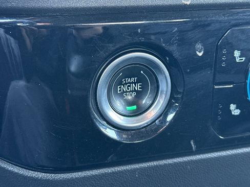 Used 2024 GMC Sierra 1500 SLT image 22