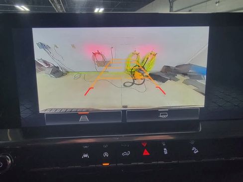 Certified 2023 GMC Sierra 1500 SLT w/ X31 Off-Road Package image 22