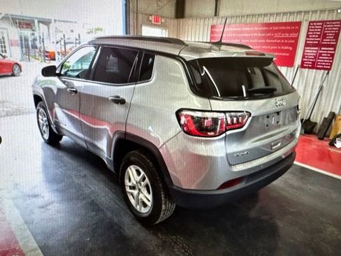 Used 2018 Jeep Compass Sport w/ Tech Group AWD/4WD image 4