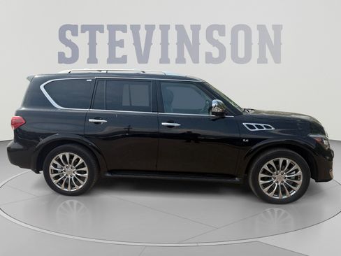 Used 2017 INFINITI QX80 4WD w/ Deluxe Technology Package image 6