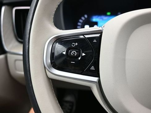 Used 2023 Volvo XC60 B5 Plus w/ Climate Package AWD/4WD image 26