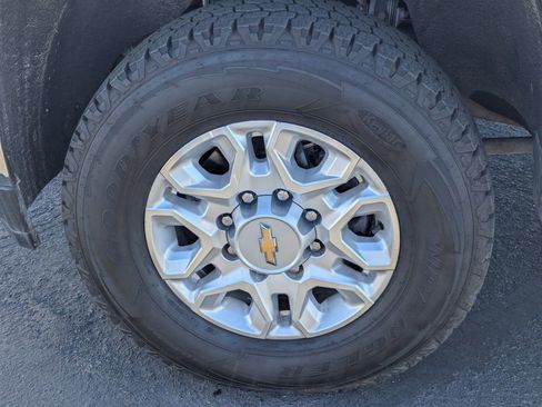 Used 2022 Chevrolet Silverado 2500 LT w/ Fleet Comfort Package image 14