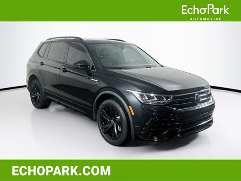 Used 2023 Volkswagen Tiguan SE R-Line FWD image 1