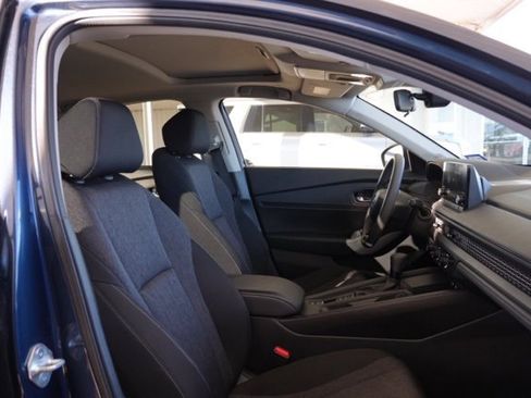 Used 2023 Honda Accord EX image 17