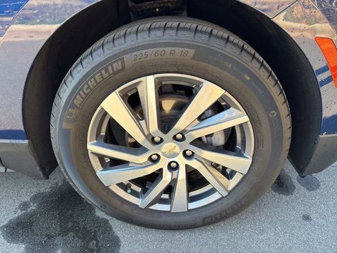 Used 2023 Chevrolet Equinox Premier image 11