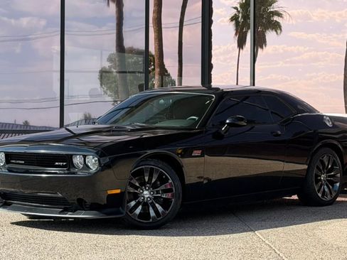 Used 2014 Dodge Challenger SRT8 Core w/ Electronics Convenience Group RWD image 4