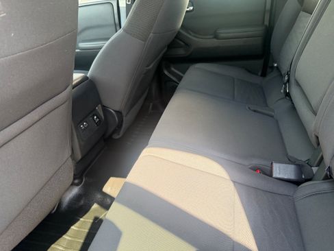 Used 2022 Nissan Frontier SV AWD/4WD image 20