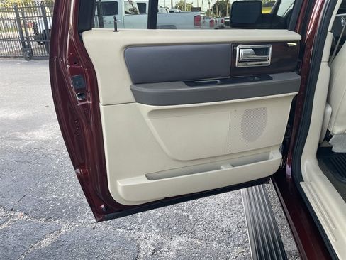 Used 2016 Lincoln Navigator L Reserve AWD/4WD image 34