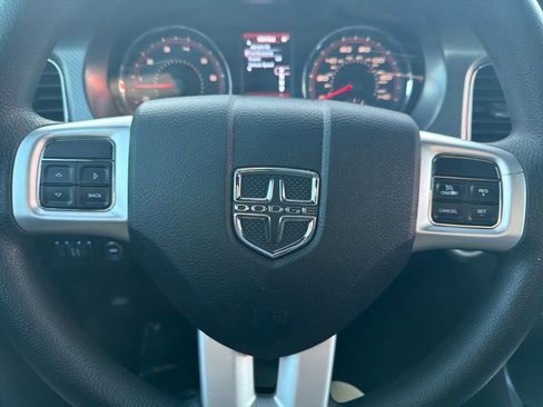 Used 2013 Dodge Charger SE image 16