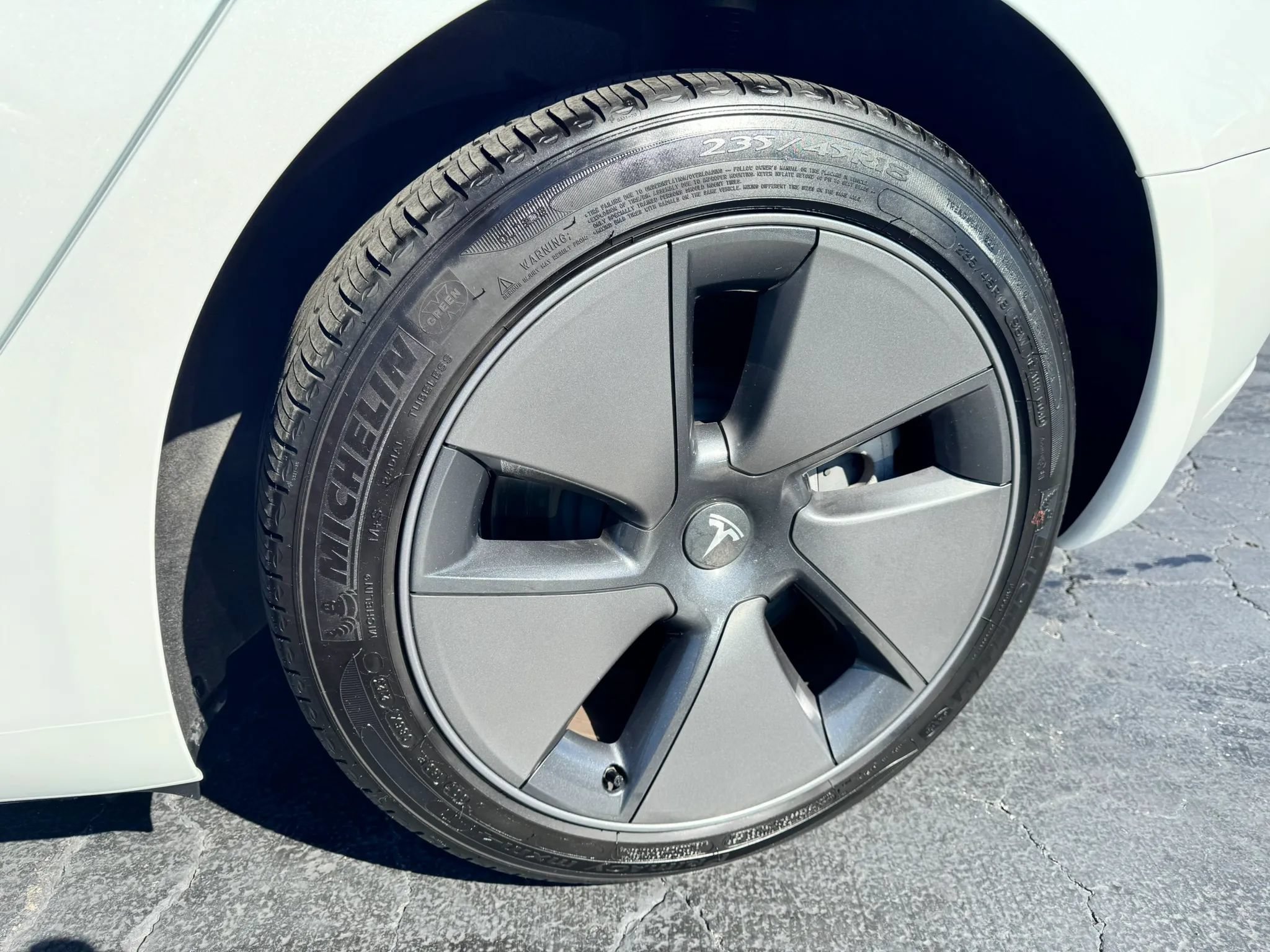 Used 2023 Tesla Model 3 Standard Range RWD image 40