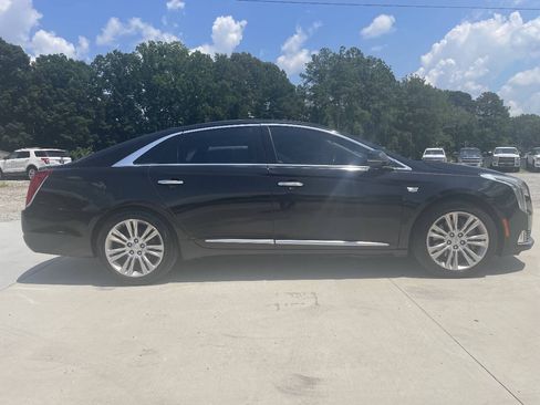Used 2018 Cadillac XTS Luxury FWD image 8