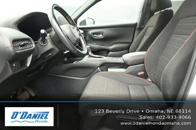 Used 2025 Honda HR-V Sport image 25