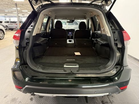Used 2019 Nissan Rogue SV image 21