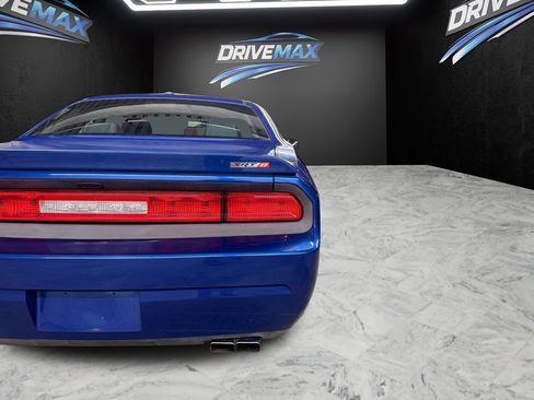 Used 2012 Dodge Challenger SRT8 RWD image 10