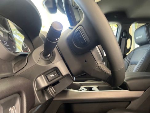 New 2022 RAM 2500 Big Horn w/ Level C Equiment Group image 40